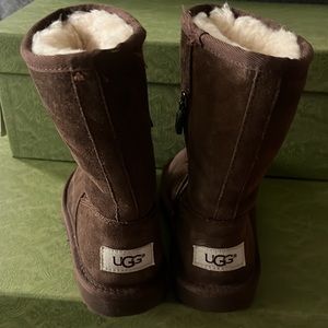UGG high children’s size 11